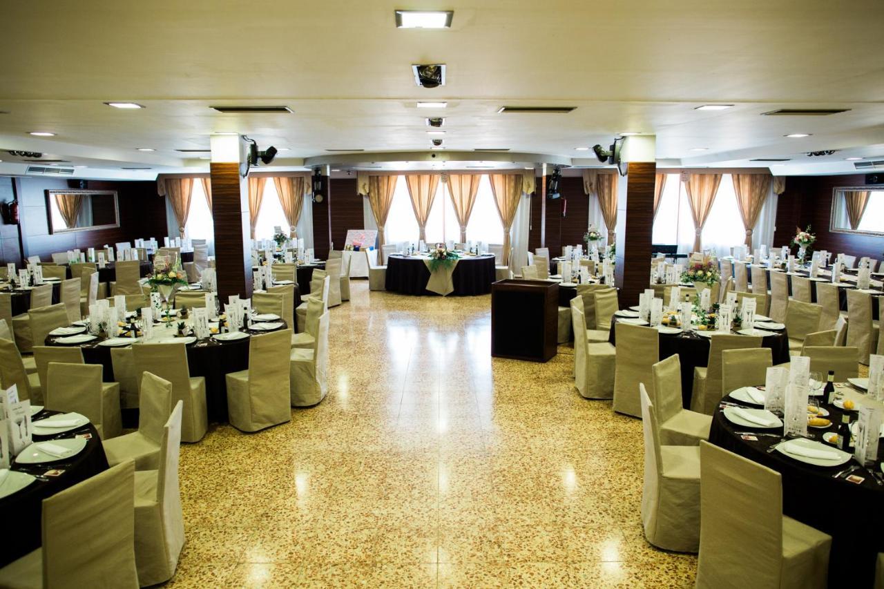 Hotel, H De L'Anton Batea Zewnętrze zdjęcie
